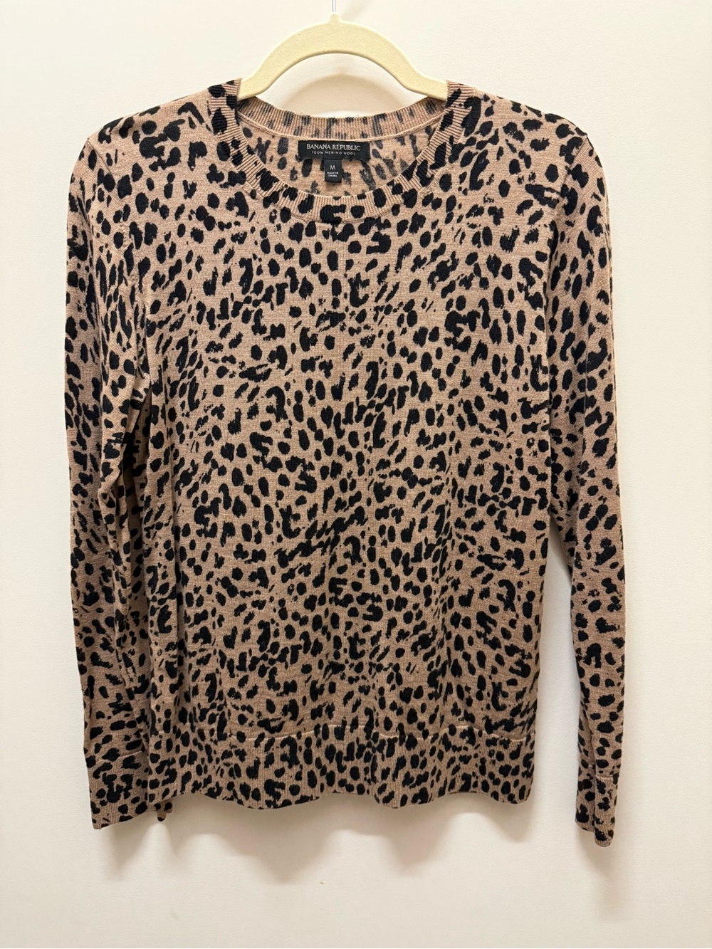 Banana Republic Women's Leopard Print 100% Merino Wool Crewneck Sweater Sz Med
